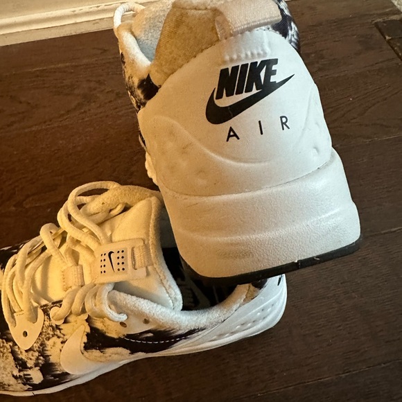 Nike Air Motion Ladies Sz 8 Running Shoes - Picture 5 of 5